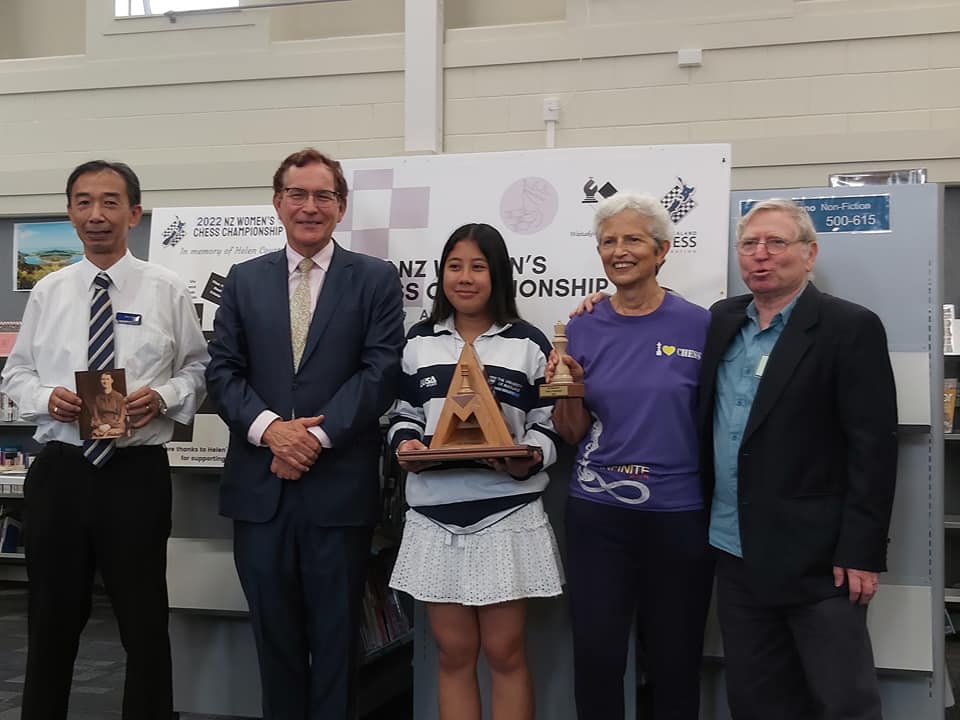 Vyanla Punsalan with the NZ Women's trophy